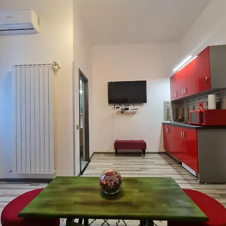 Апартаменты City Home *