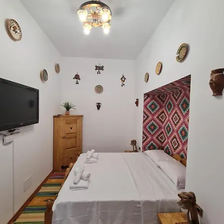 City Home Бухарест