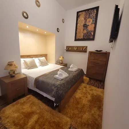 Апартаменты City Home Бухарест