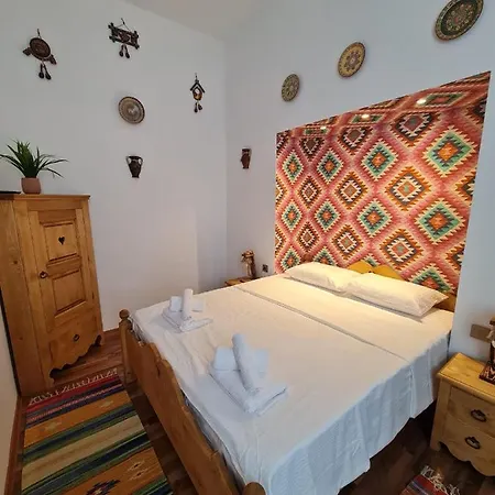 City Home Appartement Boekarest