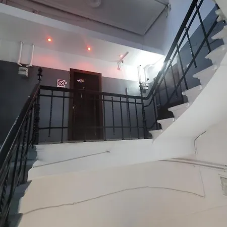 City Home Apartment